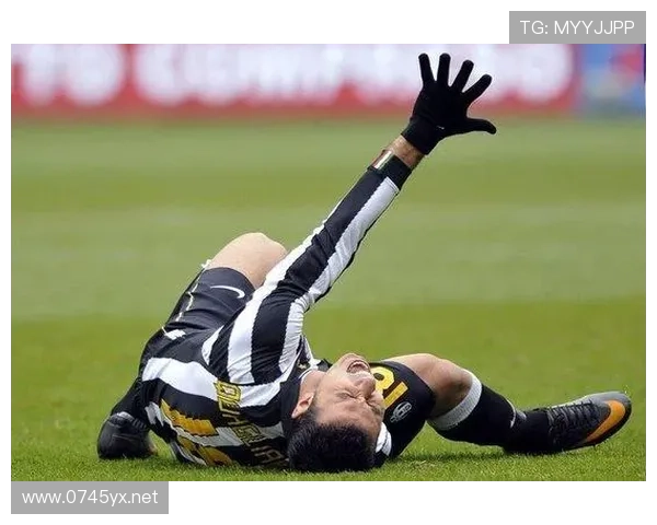 坎特巅峰统治力与伤病对生涯轨迹的影响分析 坎特巅峰统治力与伤病对生涯轨迹的影响分析