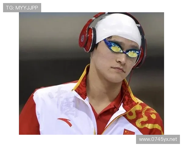 孙杨家的冰箱里塞满蛋白粉，邻居以为他开健身房